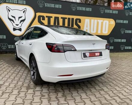 Білий Тесла Модель 3, об'ємом двигуна 0 л та пробігом 65 тис. км за 19700 $, фото 6 на Automoto.ua