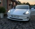 Белый Тесла Модель 3, объемом двигателя 0 л и пробегом 58 тыс. км за 28000 $, фото 4 на Automoto.ua