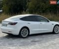 Білий Тесла Модель 3, об'ємом двигуна 0 л та пробігом 81 тис. км за 16500 $, фото 24 на Automoto.ua