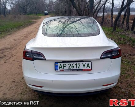 Білий Тесла Модель 3, об'ємом двигуна 0.2 л та пробігом 77 тис. км за 18000 $, фото 8 на Automoto.ua
