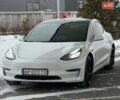 Белый Тесла Модель 3, объемом двигателя 0 л и пробегом 83 тыс. км за 20200 $, фото 1 на Automoto.ua