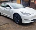 Белый Тесла Модель 3, объемом двигателя 0 л и пробегом 142 тыс. км за 17300 $, фото 1 на Automoto.ua