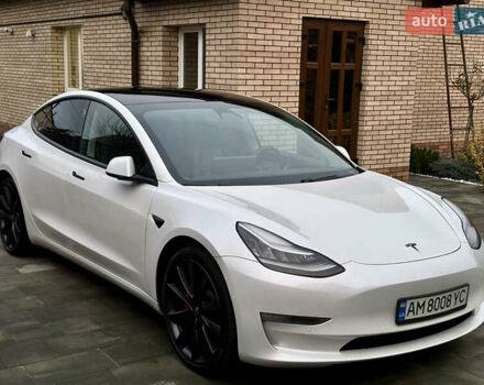 Белый Тесла Модель 3, объемом двигателя 0 л и пробегом 145 тыс. км за 20000 $, фото 1 на Automoto.ua