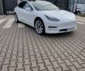 Білий Тесла Модель 3, об'ємом двигуна 0 л та пробігом 70 тис. км за 19700 $, фото 3 на Automoto.ua