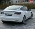 Білий Тесла Модель 3, об'ємом двигуна 0 л та пробігом 81 тис. км за 16900 $, фото 21 на Automoto.ua