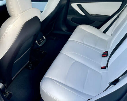 Білий Тесла Модель 3, об'ємом двигуна 0 л та пробігом 79 тис. км за 20500 $, фото 7 на Automoto.ua