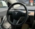 Білий Тесла Модель 3, об'ємом двигуна 0 л та пробігом 103 тис. км за 20300 $, фото 20 на Automoto.ua