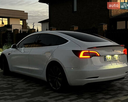 Белый Тесла Модель 3, объемом двигателя 0 л и пробегом 76 тыс. км за 19500 $, фото 1 на Automoto.ua