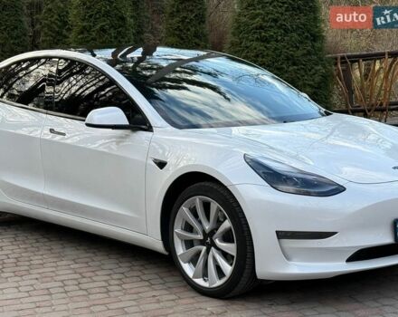 Білий Тесла Модель 3, об'ємом двигуна 0 л та пробігом 89 тис. км за 19900 $, фото 13 на Automoto.ua
