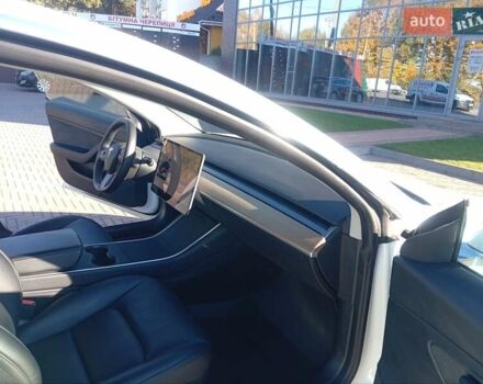 Тесла Модель 3 2020 в Луцке на Automoto.ua Белый Тесла Модель 3, объемом двигателя 0 л и пробегом 70 тыс. км за 17999 $, фото 29 на Automoto.ua