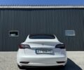 Белый Тесла Модель 3, объемом двигателя 0 л и пробегом 121 тыс. км за 18400 $, фото 2 на Automoto.ua
