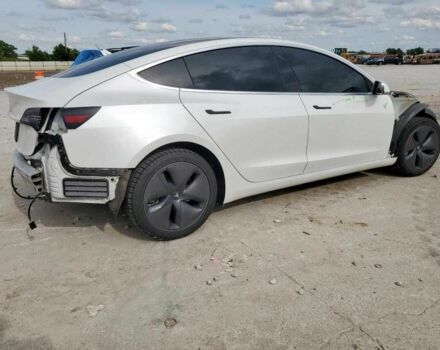 Белый Тесла Модель 3, объемом двигателя 0 л и пробегом 190 тыс. км за 9500 $, фото 3 на Automoto.ua