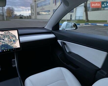 Тесла Модель 3 2020 у Стрые на Automoto.ua Білий Тесла Модель 3, об'ємом двигуна 0 л та пробігом 101 тис. км за 15990 $, фото 12 на Automoto.ua