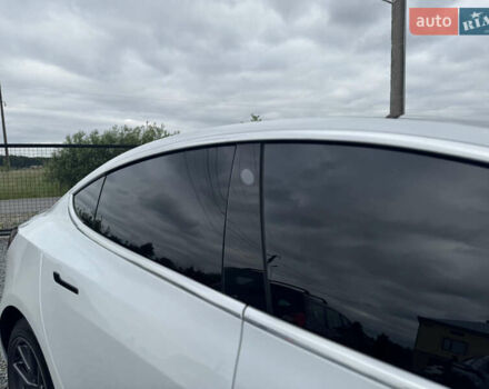 Белый Тесла Модель 3, объемом двигателя 0 л и пробегом 120 тыс. км за 17500 $, фото 8 на Automoto.ua