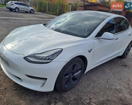 Білий Тесла Модель 3, об'ємом двигуна 0 л та пробігом 81 тис. км за 16500 $, фото 10 на Automoto.ua