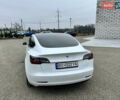 Білий Тесла Модель 3, об'ємом двигуна 0 л та пробігом 57 тис. км за 17999 $, фото 5 на Automoto.ua