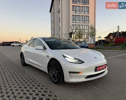 Білий Тесла Модель 3, об'ємом двигуна 0 л та пробігом 221 тис. км за 12700 $, фото 2 на Automoto.ua