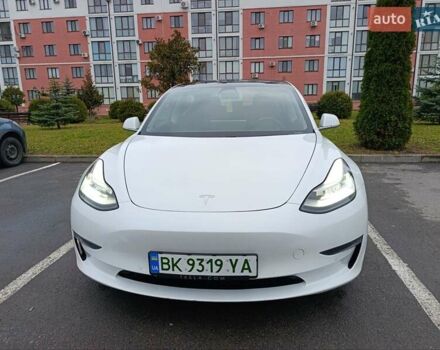 Білий Тесла Модель 3, об'ємом двигуна 0 л та пробігом 112 тис. км за 18500 $, фото 8 на Automoto.ua