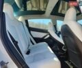 Білий Тесла Модель 3, об'ємом двигуна 0 л та пробігом 93 тис. км за 5500 $, фото 3 на Automoto.ua