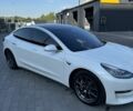 Білий Тесла Модель 3, об'ємом двигуна 0 л та пробігом 110 тис. км за 20999 $, фото 5 на Automoto.ua