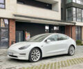 Білий Тесла Модель 3, об'ємом двигуна 0 л та пробігом 87 тис. км за 16500 $, фото 2 на Automoto.ua