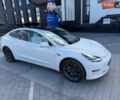 Белый Тесла Модель 3, объемом двигателя 0 л и пробегом 70 тыс. км за 16900 $, фото 2 на Automoto.ua
