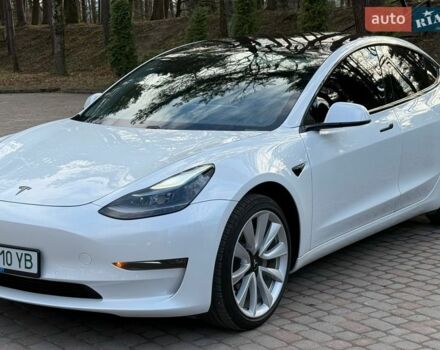 Білий Тесла Модель 3, об'ємом двигуна 0 л та пробігом 89 тис. км за 19900 $, фото 9 на Automoto.ua