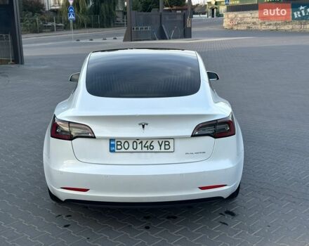 Белый Тесла Модель 3, объемом двигателя 0 л и пробегом 125 тыс. км за 17700 $, фото 17 на Automoto.ua