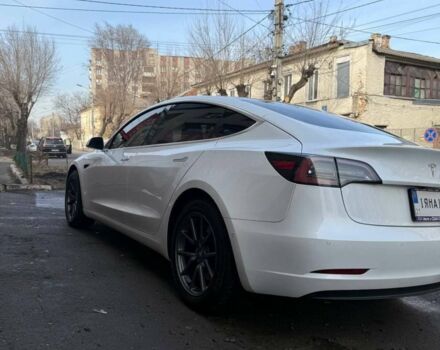 Білий Тесла Модель 3, об'ємом двигуна 0 л та пробігом 133 тис. км за 18500 $, фото 8 на Automoto.ua