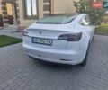 Белый Тесла Модель 3, объемом двигателя 0 л и пробегом 72 тыс. км за 17700 $, фото 2 на Automoto.ua