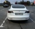 Білий Тесла Модель 3, об'ємом двигуна 0 л та пробігом 160 тис. км за 16000 $, фото 19 на Automoto.ua
