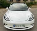 Белый Тесла Модель 3, объемом двигателя 0 л и пробегом 112 тыс. км за 15500 $, фото 1 на Automoto.ua