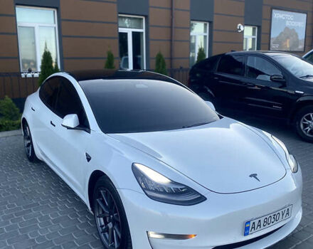 Белый Тесла Модель 3, объемом двигателя 0 л и пробегом 101 тыс. км за 22000 $, фото 2 на Automoto.ua