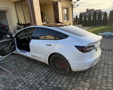 Білий Тесла Модель 3, об'ємом двигуна 0 л та пробігом 180 тис. км за 17500 $, фото 1 на Automoto.ua