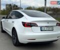 Белый Тесла Модель 3, объемом двигателя 0 л и пробегом 68 тыс. км за 19950 $, фото 5 на Automoto.ua
