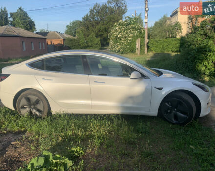Белый Тесла Модель 3, объемом двигателя 0 л и пробегом 75 тыс. км за 19950 $, фото 22 на Automoto.ua