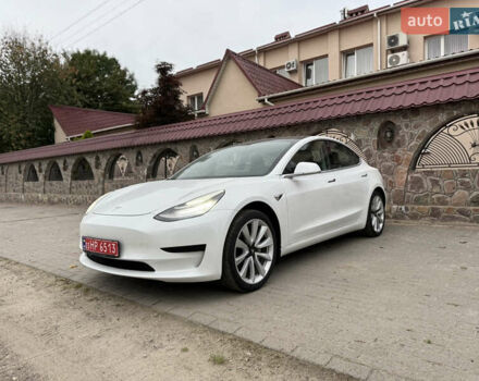 Білий Тесла Модель 3, об'ємом двигуна 0 л та пробігом 120 тис. км за 16500 $, фото 2 на Automoto.ua