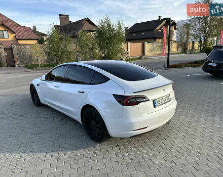 Білий Тесла Модель 3, об'ємом двигуна 0 л та пробігом 77 тис. км за 28999 $, фото 19 на Automoto.ua