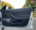 Білий Тесла Модель 3, об'ємом двигуна 0 л та пробігом 20 тис. км за 18200 $, фото 54 на Automoto.ua