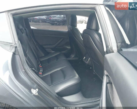 Білий Тесла Модель 3, об'ємом двигуна 0 л та пробігом 100 тис. км за 6000 $, фото 9 на Automoto.ua