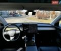 Білий Тесла Модель 3, об'ємом двигуна 0 л та пробігом 162 тис. км за 17540 $, фото 15 на Automoto.ua