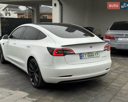 Білий Тесла Модель 3, об'ємом двигуна 0 л та пробігом 75 тис. км за 19900 $, фото 15 на Automoto.ua
