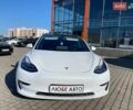 Білий Тесла Модель 3, об'ємом двигуна 0 л та пробігом 75 тис. км за 15000 $, фото 1 на Automoto.ua