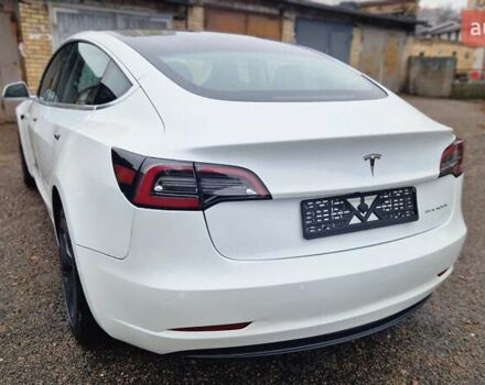 Белый Тесла Модель 3, объемом двигателя 0 л и пробегом 142 тыс. км за 17300 $, фото 23 на Automoto.ua