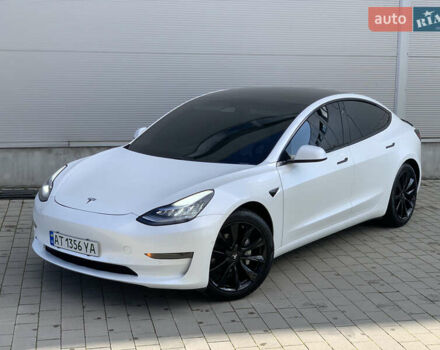 Тесла Модель 3 2020 у Івано-Франківську на Automoto.ua Білий Тесла Модель 3, об'ємом двигуна 0 л та пробігом 145 тис. км за 14850 $, фото 36 на Automoto.ua