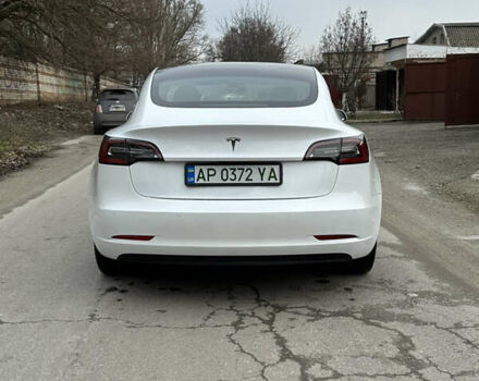 Білий Тесла Модель 3, об'ємом двигуна 0 л та пробігом 54 тис. км за 25500 $, фото 4 на Automoto.ua
