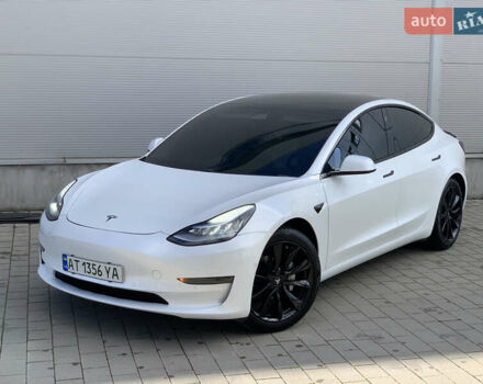 Тесла Модель 3 2020 у Івано-Франківську на Automoto.ua Білий Тесла Модель 3, об'ємом двигуна 0 л та пробігом 145 тис. км за 14850 $, фото 40 на Automoto.ua