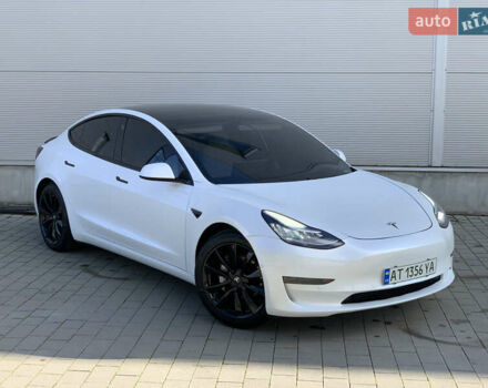 Тесла Модель 3 2020 у Івано-Франківську на Automoto.ua Білий Тесла Модель 3, об'ємом двигуна 0 л та пробігом 145 тис. км за 14850 $, фото 6 на Automoto.ua