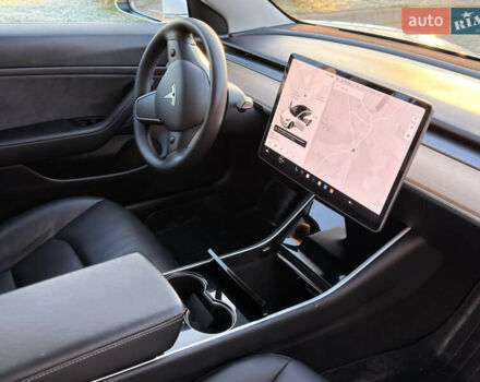 Белый Тесла Модель 3, объемом двигателя 0 л и пробегом 190 тыс. км за 17900 $, фото 20 на Automoto.ua