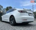 Білий Тесла Модель 3, об'ємом двигуна 0 л та пробігом 57 тис. км за 18650 $, фото 6 на Automoto.ua